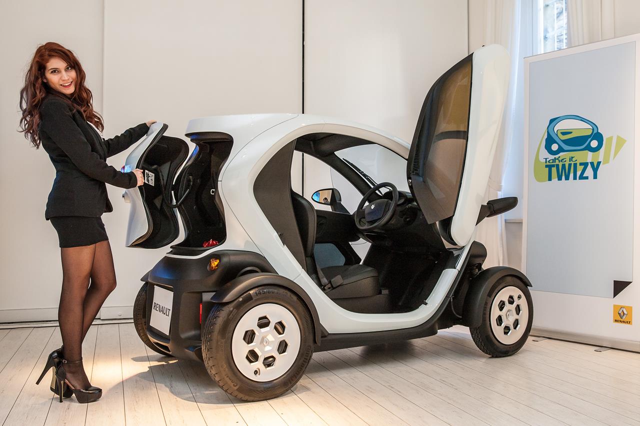 Concept PEUGEOT EXALT: una nuova edizione per il Salone dell’Auto di Parigi - image 002264-000021514 on https://motori.net