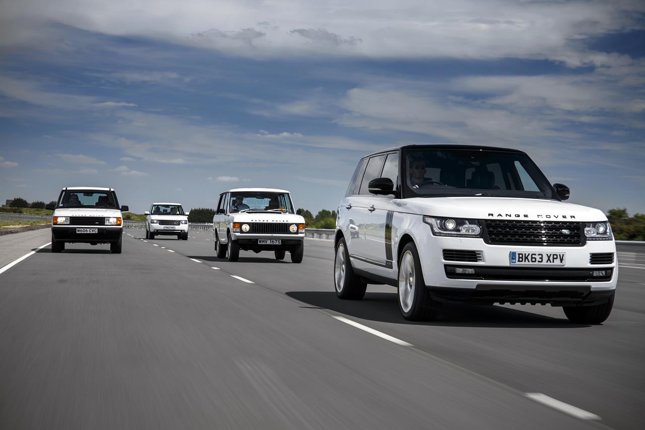 Range Rover festeggia 45 anni di lusso, design ed innovazione - image 007032-000057944 on https://motori.net