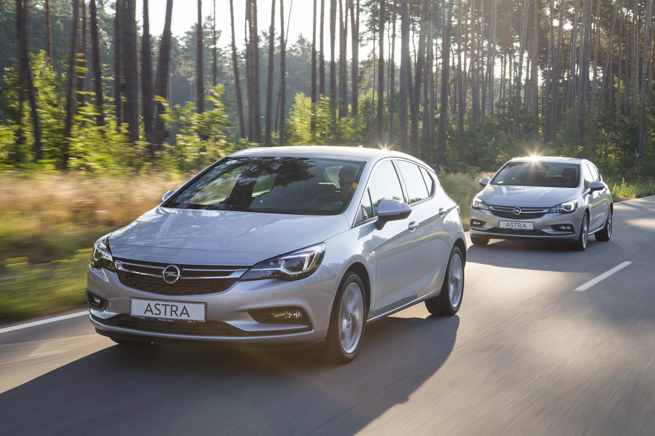 Opel Astra: sistemi di assistenza alla guida, sicurezza e comfort - image 011193-000099218 on https://motori.net
