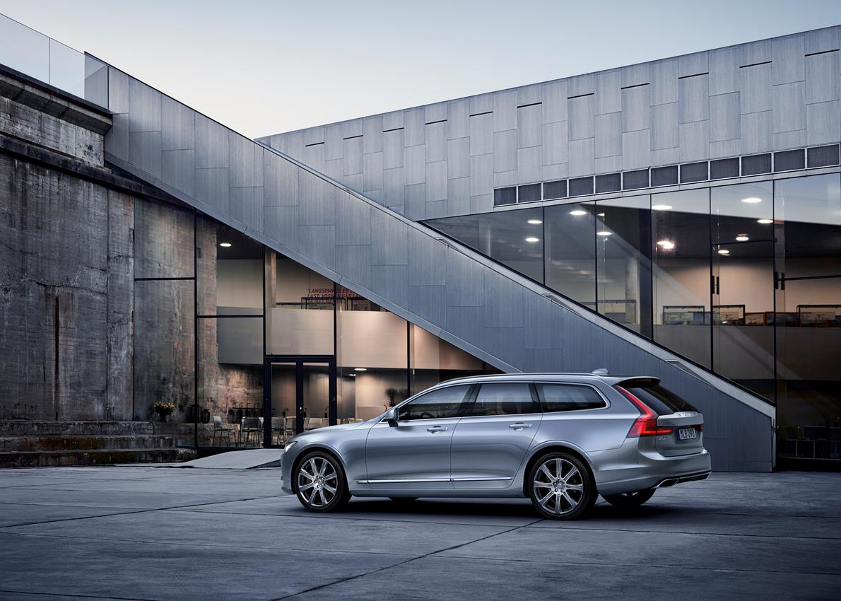 Volvo Cars presenta la nuova V90, una station wagon dalla natura elegante e versatile - image 018591-000172163 on https://motori.net