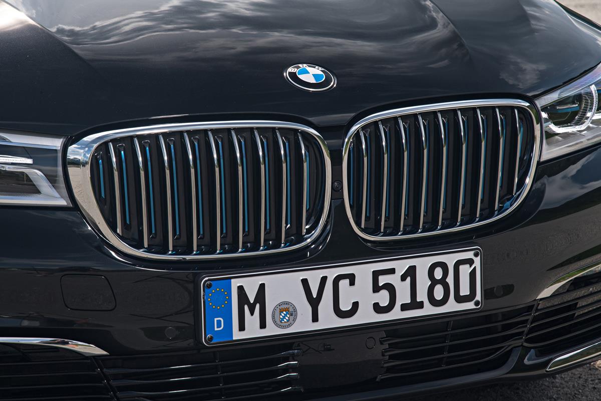 Le nuove BMW 740e, BMW 740Le, BMW 740Le xDrive iPerformance - image 021905-000204338 on https://motori.net