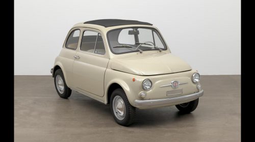 La Fiat 500 diventa un'opera d'arte moderna al MoMA di New York - image 022509-000207812-500x280 on https://motori.net