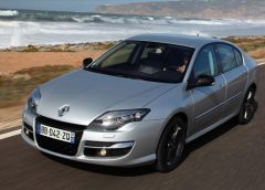 Libretto d'Uso e Manutenzione Renault Laguna Berlina 2v 2015 - image 28530_1_big-240x172 on https://motori.net