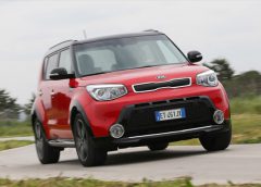 Libretto d'Uso e Manutenzione KIA Sorento SUV 2014 - image 28662_1_big-240x172 on https://motori.net