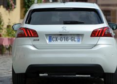 Listino prezzi Peugeot 2008 Crossover 2017 - image 31224_1_big-240x172 on https://motori.net
