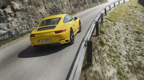 La nuova Porsche 911 Carrera T - image P17_0887_a5_rgb-500x280 on https://motori.net