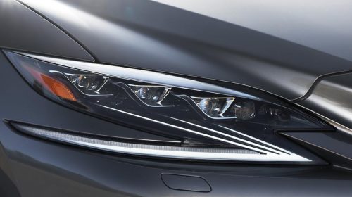 Lexus presenta la nuova LS Hybrid - image 302-lexus-ls500h-manganese-detail-500x280 on https://motori.net