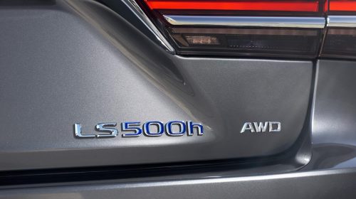 Lexus presenta la nuova LS Hybrid - image 304-lexus-ls500h-manganese-detail-500x280 on https://motori.net