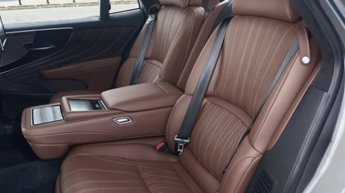 Lexus presenta la nuova LS Hybrid - image 312-lexus-ls500h-manganese-detail-500x280 on https://motori.net