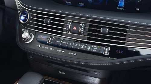 Lexus presenta la nuova LS Hybrid - image 319-lexus-ls500h-manganese-detail-500x280 on https://motori.net