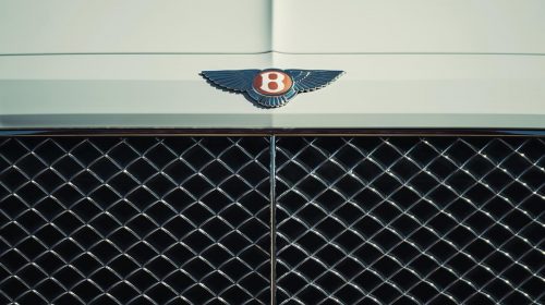 La quiete dopo la tecnologia: Bentley Bentayga Hybrid - image Bentley-Bentayga-Hybrid-17-500x280 on https://motori.net