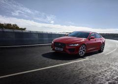 Revisioni: nel 2018 spesi in Italia 2,92 miliardi di Euro - image New-Jaguar-XE_exteriors-240x172 on https://motori.net