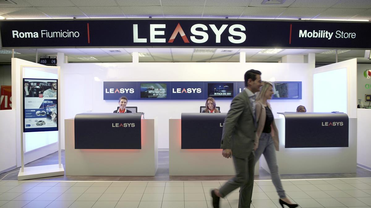 Con Leasys per un’estate da Jeep - image Leasys-Mobility-Store-Fiumicino on https://motori.net