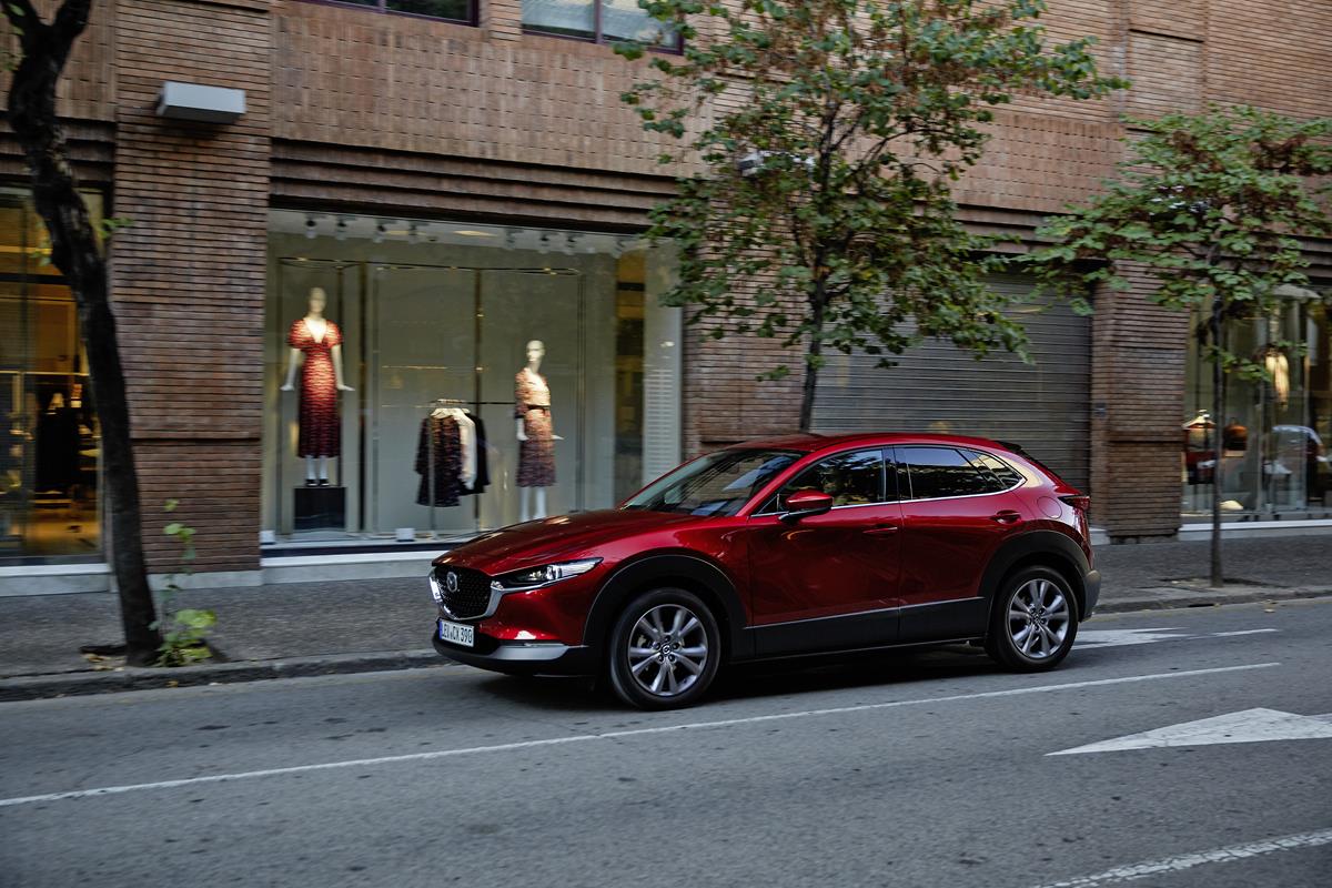 Un’estate a noleggio - image Mazda_CX-30_Girona2019_Action_20 on https://motori.net