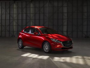 Mazda2, la piccola ammiraglia diventa ibrida