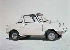 70 anni di Pirelli Cinturato - image Mazda-R360-Coupe-ab-1960_4-240x172 on https://motori.net