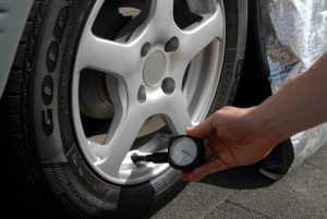 Un automobilista su tre non sa quando è il momento di cambiare i pneumatici