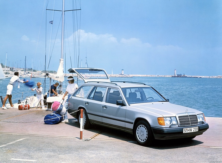 35 anni fa la versione T della Mercedes Serie 124 - image modelt3 on https://motori.net
