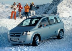 Parcheggiare non potrebbe essere più semplice - image 2000-Opel-Zafira-Snowtrekker-1-240x172 on https://motori.net