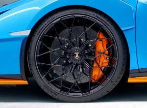 Pneumatici Bridgestone Potenza per la Lamborghini Huracan STO