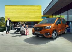 Scegli l’auto in rete e firmi in concessionaria - image Opel-Combo-e-Life-240x172 on https://motori.net