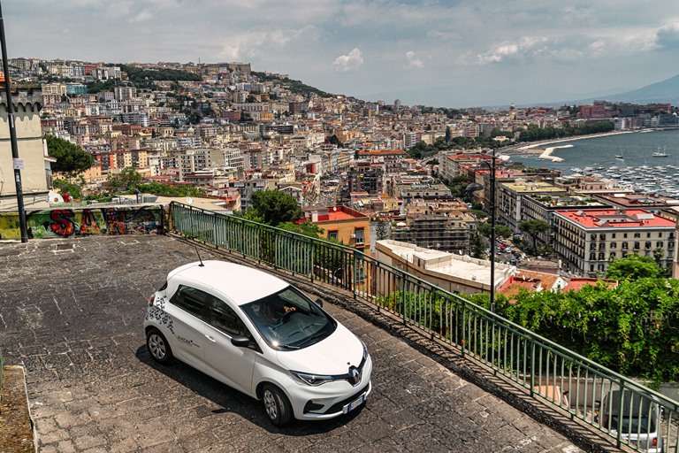 Mazda continua nell’impegno verso la neutralità al carbonio e la sicurezza di chi guida - image Renault on https://motori.net