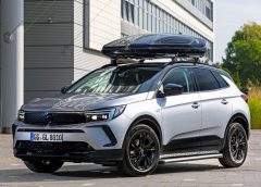 Car sharing: nel 2021 attività ancora “dimezzate” - image Opel-Grandland-accessori-240x172 on https://motori.net