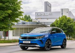 Prezzi in salita per auto nuove e usate - image Opel-Grandlanc-Eisenach-240x172 on https://motori.net