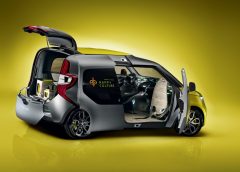 VW ID. Buzz eletto “Auto elettrica dell’anno” - image 2022-Story-Renault-Open-Sesame-All-new-Kangoo-Van-is-still-blazing-new-trails-240x172 on https://motori.net