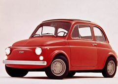 Volkswagen rende la ricarica più facile e comoda - image FIAT-500-R-1972-19754-240x172 on https://motori.net