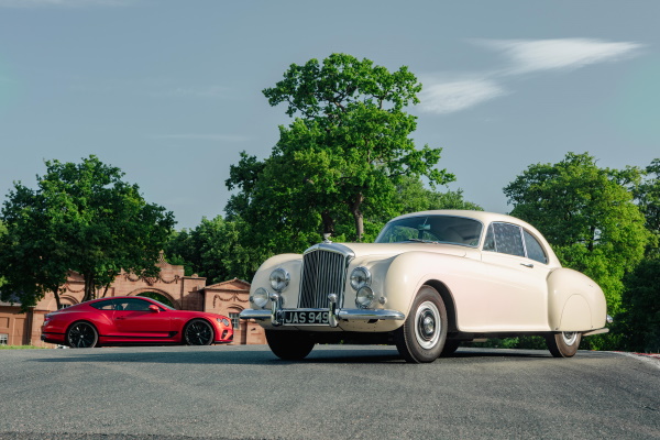 Bentley celebra i 40 anni dei suoi motori turbo - image R-Type-Continental-70 on https://motori.net