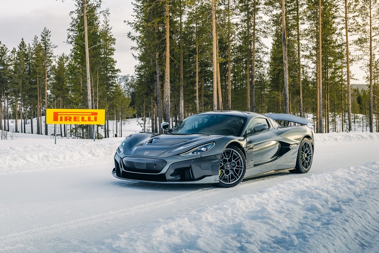 Leader in tutte le categorie - image Rimac-Pirelli-Testing-Site-Sottozero-Center-Sweden-001 on https://motori.net