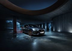 Audi certifica l’usato tra privati - image Arriva-in-Italia-CUPRA-Leon-VZ-Carbon-240x172 on https://motori.net