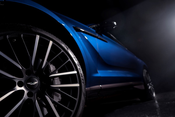 Ford Mondeo 2014 al Salone di Parigi - image Aston_Martin_DBX707_15mr on https://motori.net