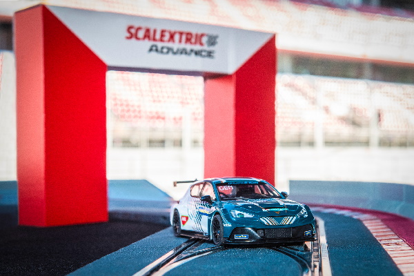Cupra e-Racer debutta al Rome E-Prix - image Cupra-x-Scalextric on https://motori.net