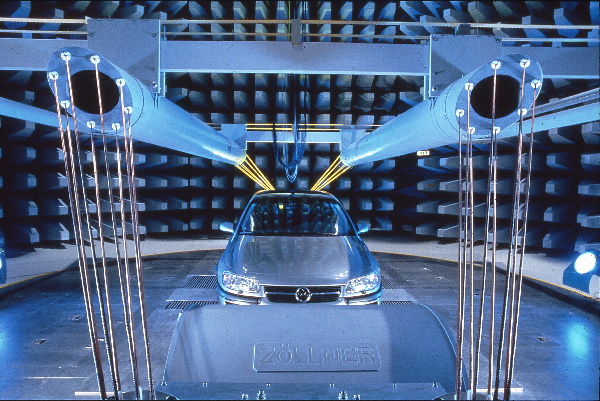 50 anni fa, in anteprima Mercedes-Benz SL serie R 107 - image Opel-EMC-Test-Center on https://motori.net