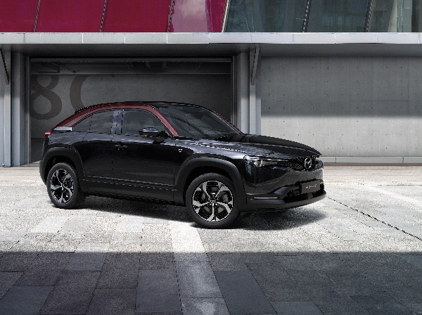 BMW nuovo premium partner del Milan - image Mazda-MX-30 on https://motori.net