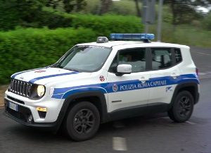 40 Renegade 4xe alla Polizia Locale di Roma