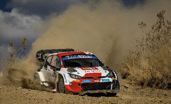 Toyota trionfa al Rally del Messico
