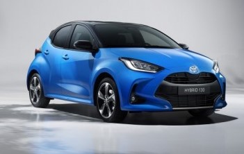 L’elettrico Opel per le microconsegne - image Toyota-Yaris-Hybrid on https://motori.net