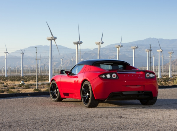 FIAT avvia la produzione della nuova 600e - image Tesla-Roadster on https://motori.net