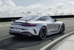 La nuova Mercedes-AMG GT Coupé debutta in Italia