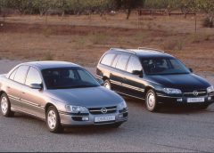 Più digitale, più lussuosa, più efficiente - image 1993-Opel-Omega-B-MV6-CD-240x172 on https://motori.net