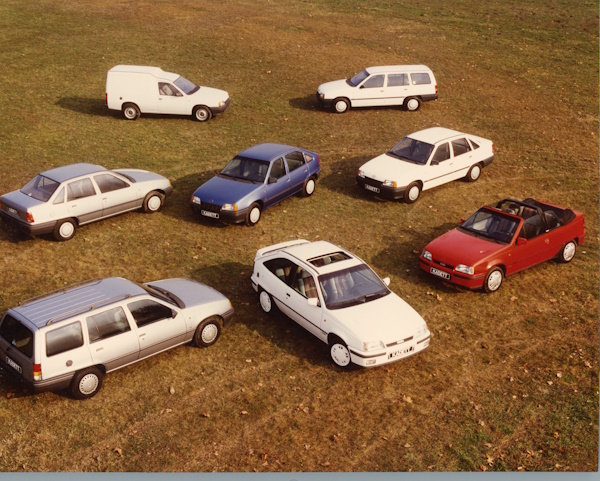 50 anni fa, in anteprima Mercedes-Benz SL serie R 107 - image 1984-Opel-Kadett-E-gamma on https://motori.net