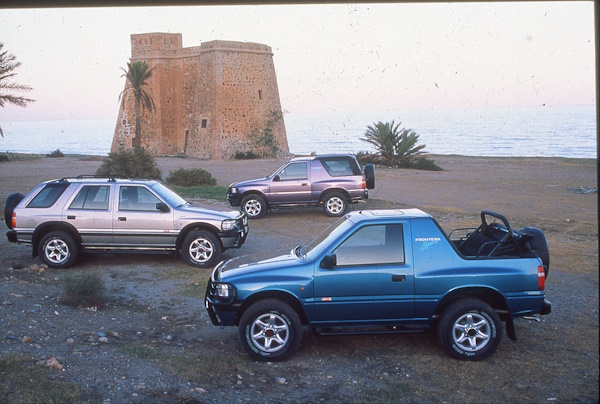 Audi celebra gli anniversari 2022 - image 1995-Opel-Frontera on https://motori.net