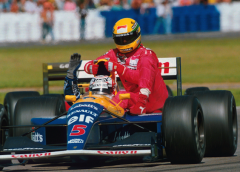 Cinque stelle per Nio e Toyota - image Senna-Forever-240x172 on https://motori.net