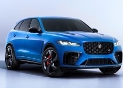 Peugeot elettriche garantite 6 anni o 160.000 km - image F-PACE-SVR_1-240x172 on https://motori.net