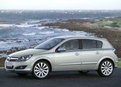 Nissan per gli amanti della musica - image Opel-Astra-H-5-porte-240x172 on https://motori.net