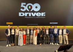 8 anni/160.000 per tutte le Peugeot - image Rete-Driver--240x172 on https://motori.net