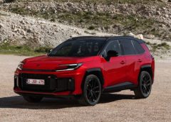 Adrenalina formato racing - image Toyota-RAV4-2026-240x172 on https://motori.net